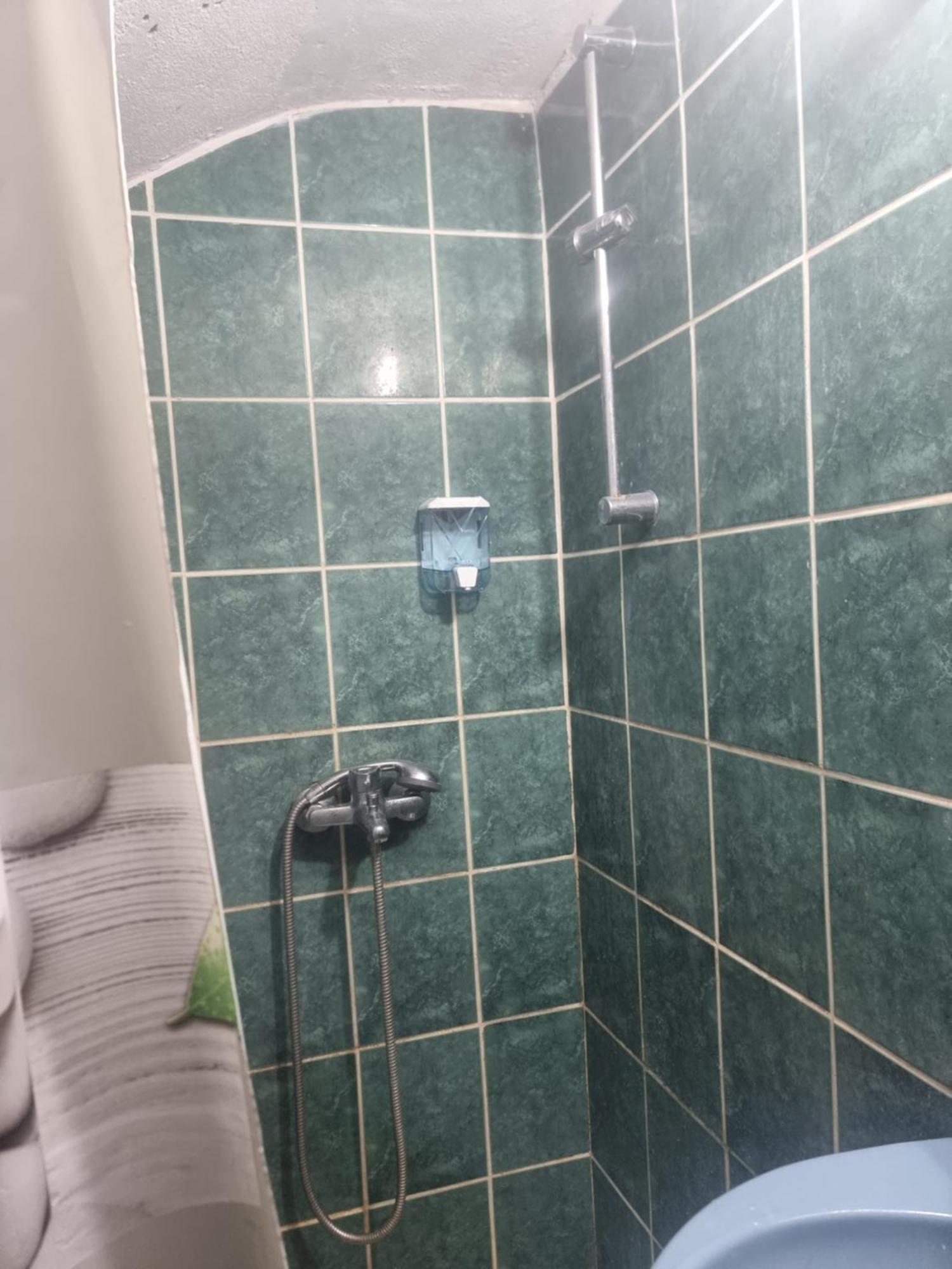 Guesthouse Sobi-Rooms Gradsko Екстер'єр фото